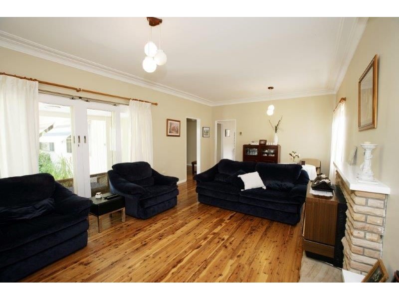 350 Lake Albert Road, Kooringal NSW 2650