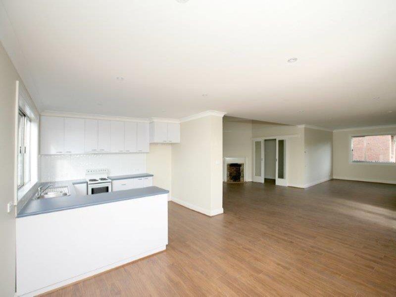 3 Commins  St, Junee NSW 2663