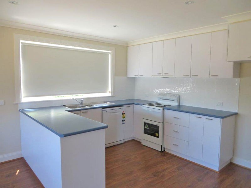 3 Commins  St, Junee NSW 2663