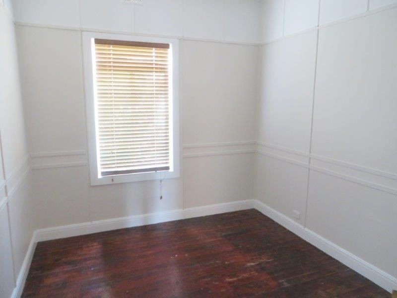 43 Commins St, Junee NSW 2663