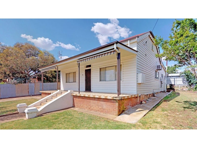 12 Goulburn Street, Junee NSW 2663