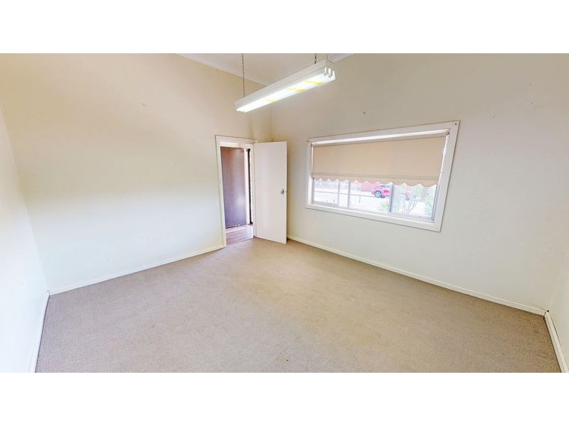 12 Goulburn Street, Junee NSW 2663