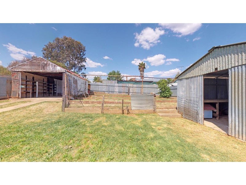 12 Goulburn Street, Junee NSW 2663