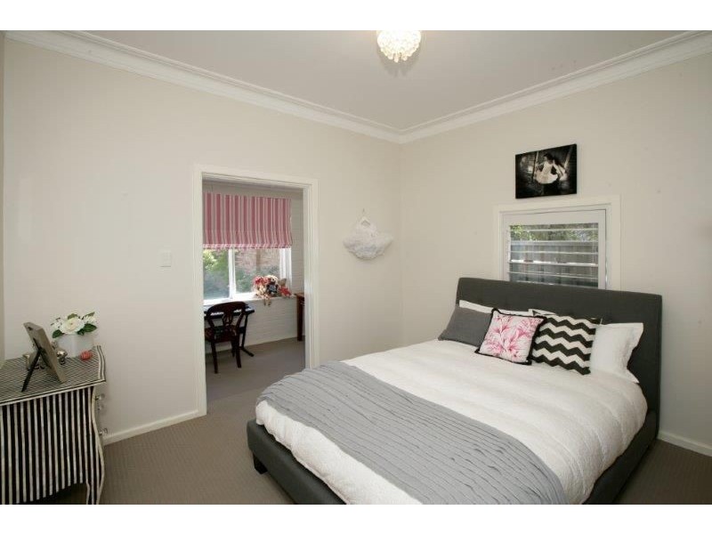 76 Broadway, Junee NSW 2663