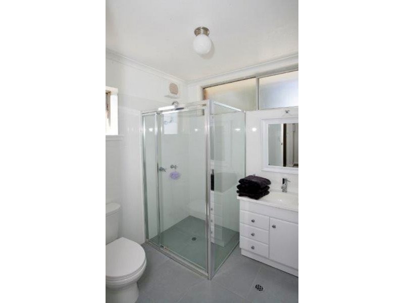 76 Broadway, Junee NSW 2663