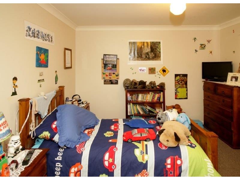14 George Street, Junee NSW 2663