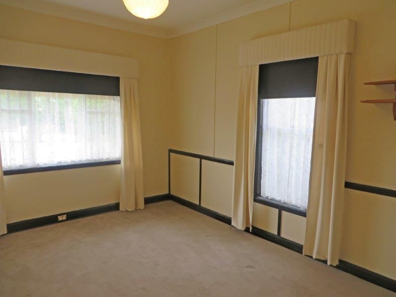 26 Elizabeth St, Junee NSW 2663