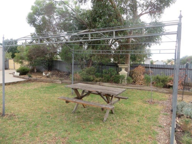 26 Elizabeth St, Junee NSW 2663