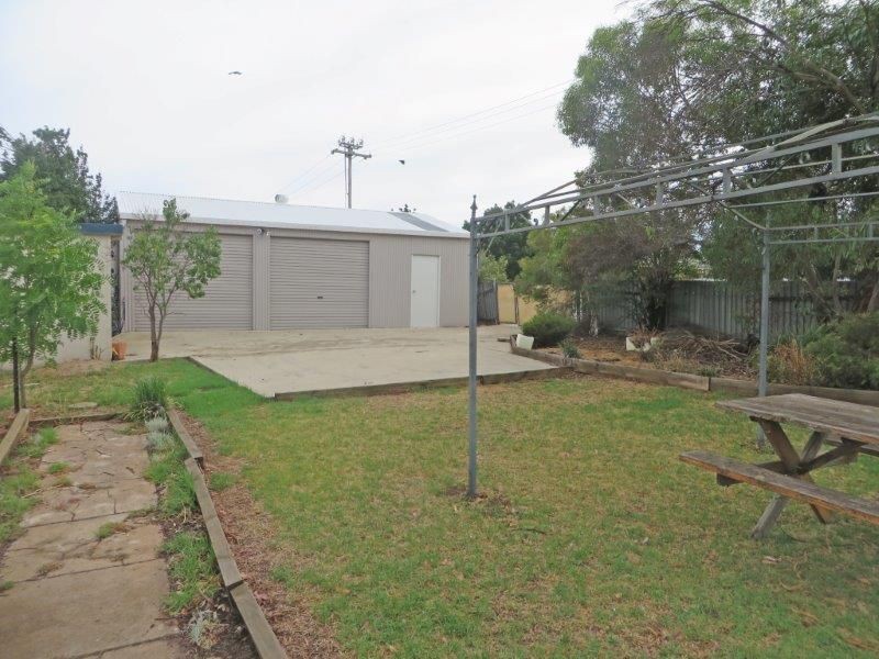 26 Elizabeth St, Junee NSW 2663