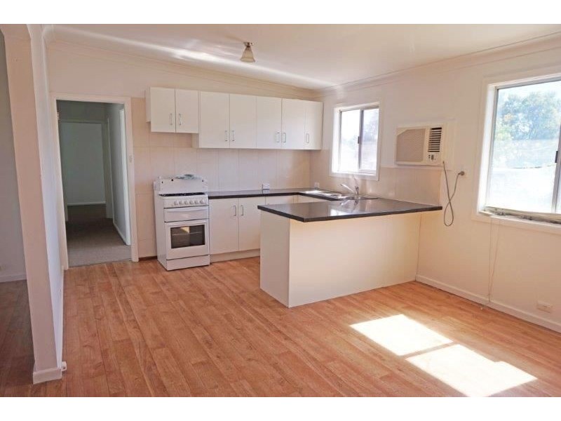 17 Ducker Street, Junee NSW 2663