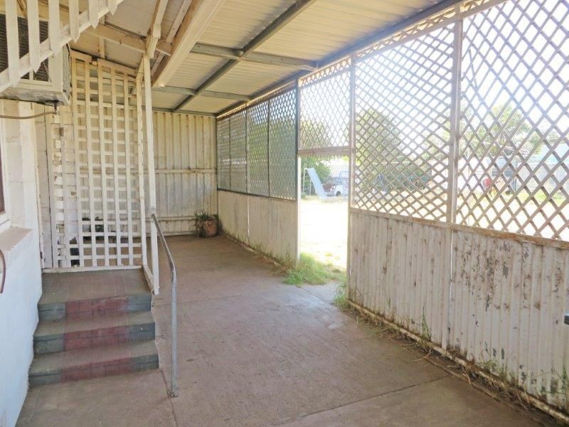 8 William Street, Junee NSW 2663