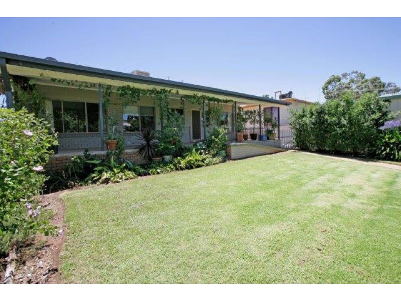 41 Pitt St, Junee NSW 2663