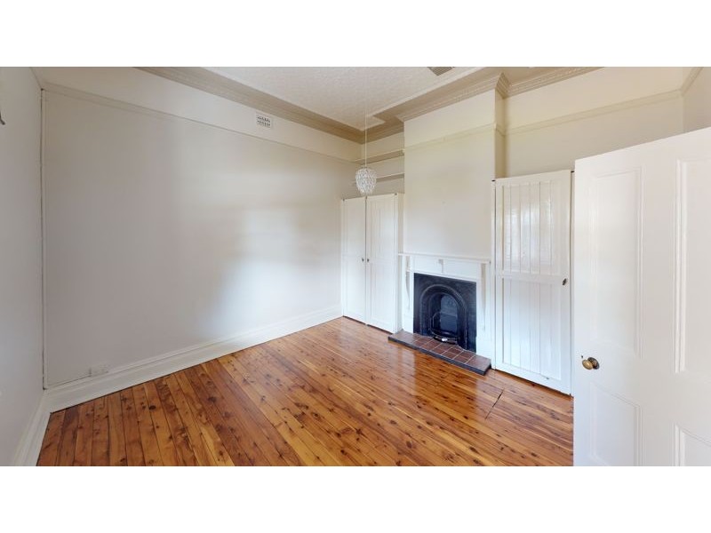 13 Crown St, Junee NSW 2663