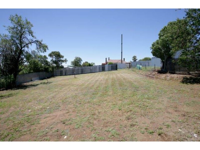 52 George St, Junee NSW 2663