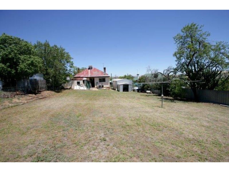 52 George St, Junee NSW 2663