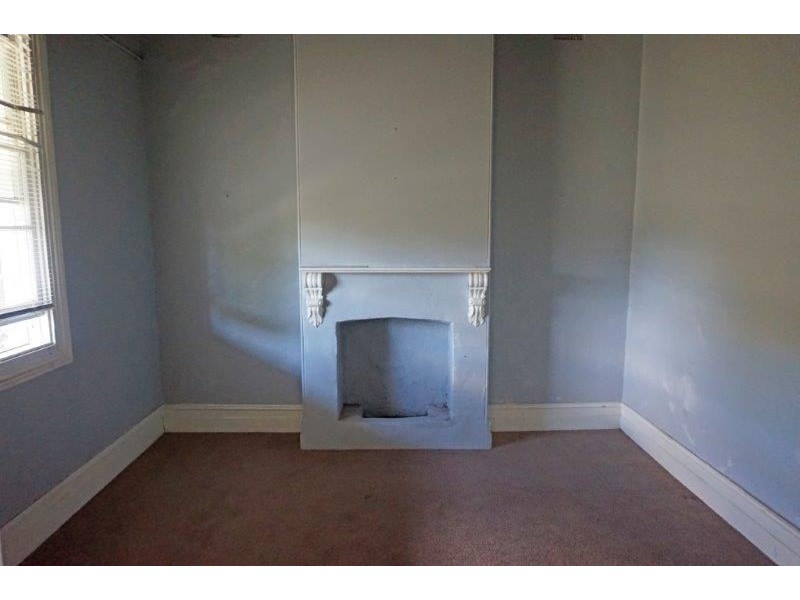 27 George St, Junee NSW 2663