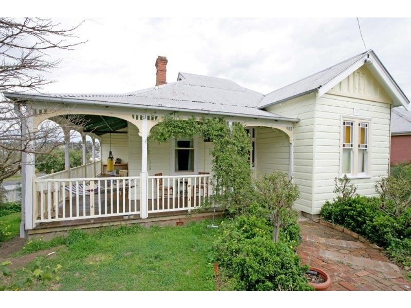 33 Denison St, Junee NSW 2663