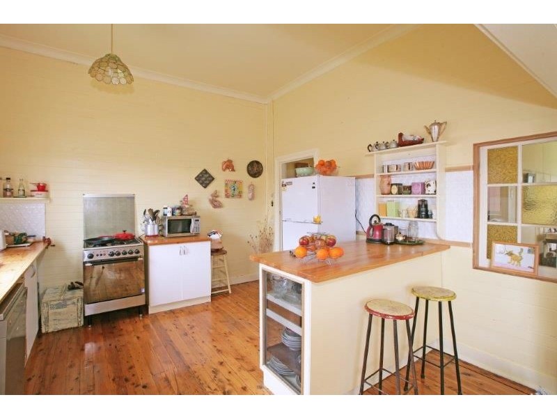 33 Denison St, Junee NSW 2663