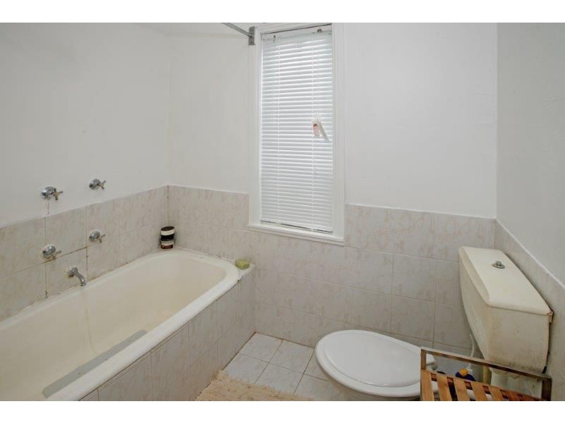 33 Denison St, Junee NSW 2663