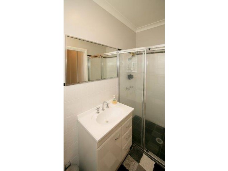 7 Loughan Road, Junee NSW 2663