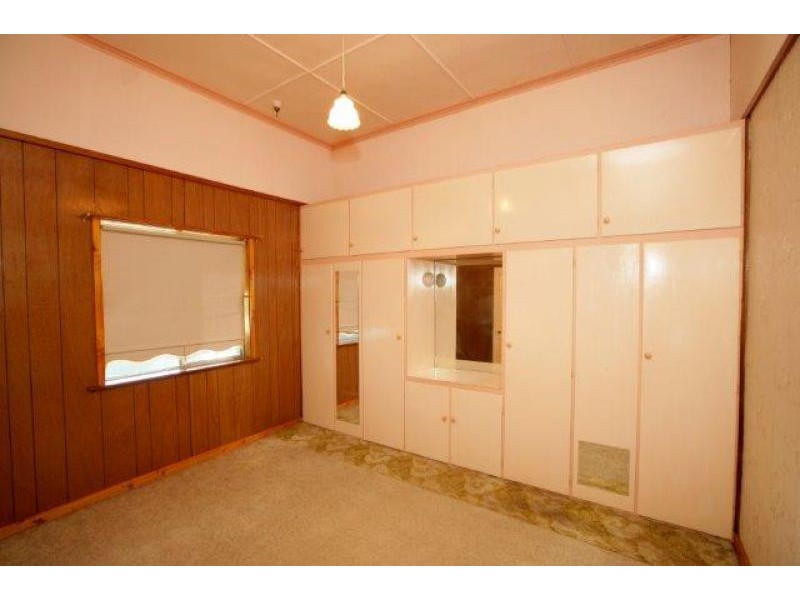 26 Bolton St, Junee NSW 2663