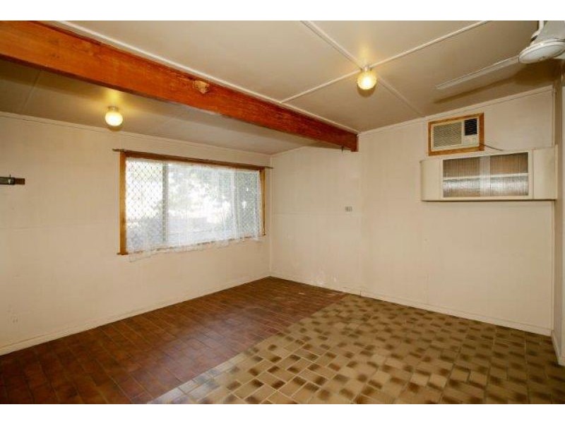 26 Bolton St, Junee NSW 2663