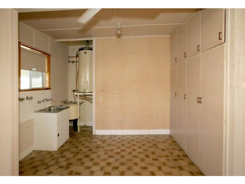 26 Bolton St, Junee NSW 2663