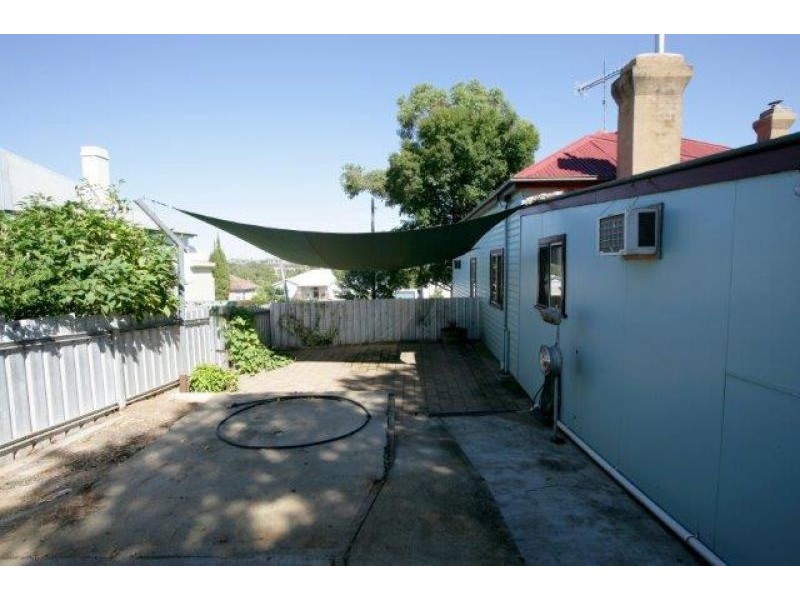 26 Bolton St, Junee NSW 2663