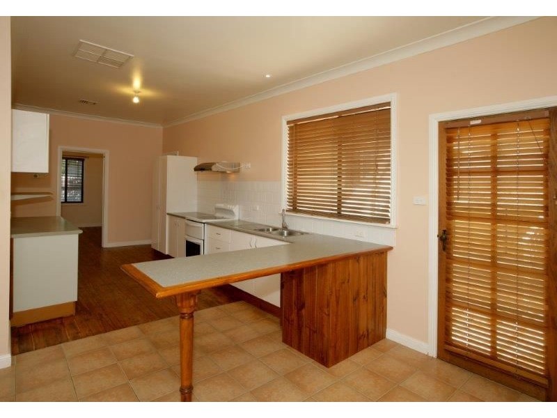 5 Harold Street, Junee NSW 2663