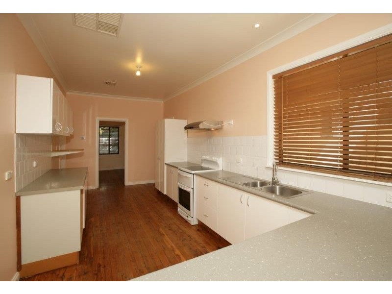 5 Harold Street, Junee NSW 2663