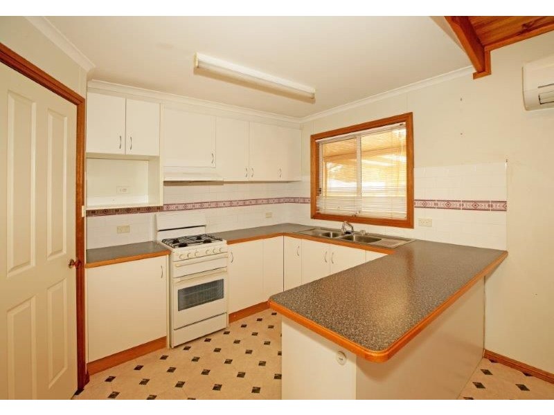 22 Cedric St, Junee NSW 2663