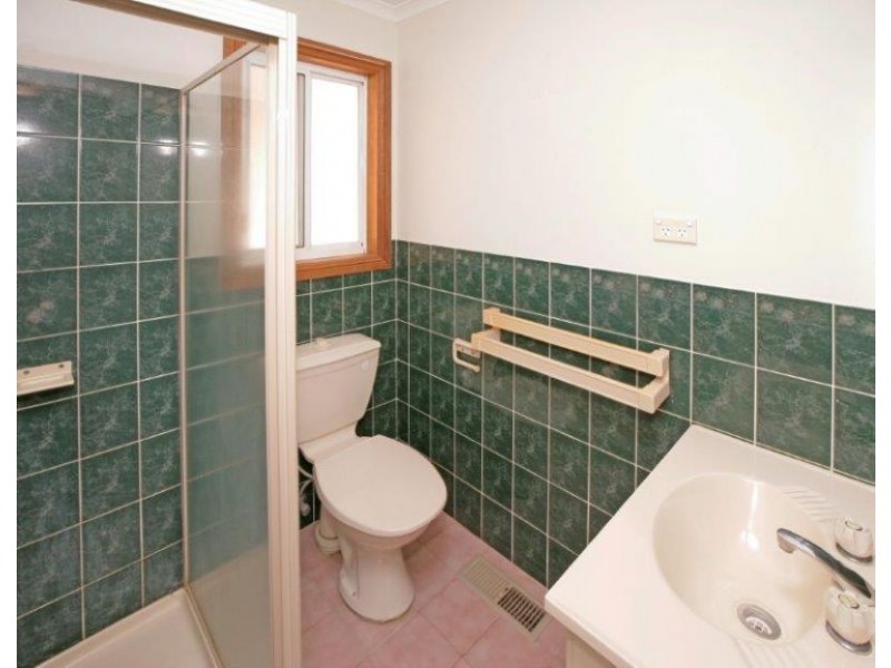 22 Cedric St, Junee NSW 2663