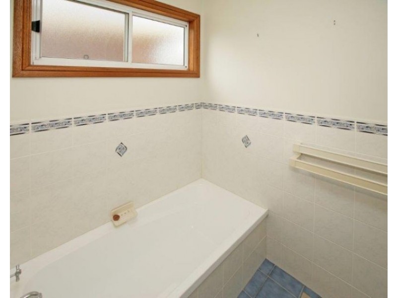 22 Cedric St, Junee NSW 2663