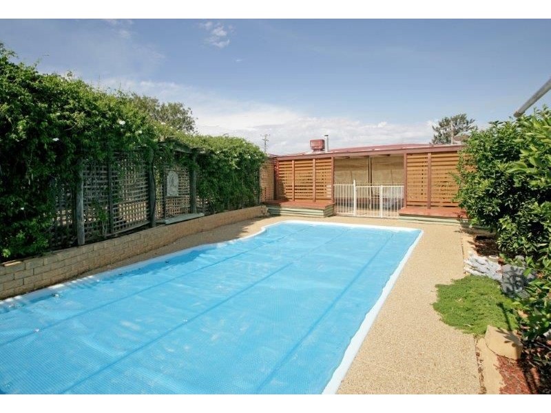 22 Cedric St, Junee NSW 2663