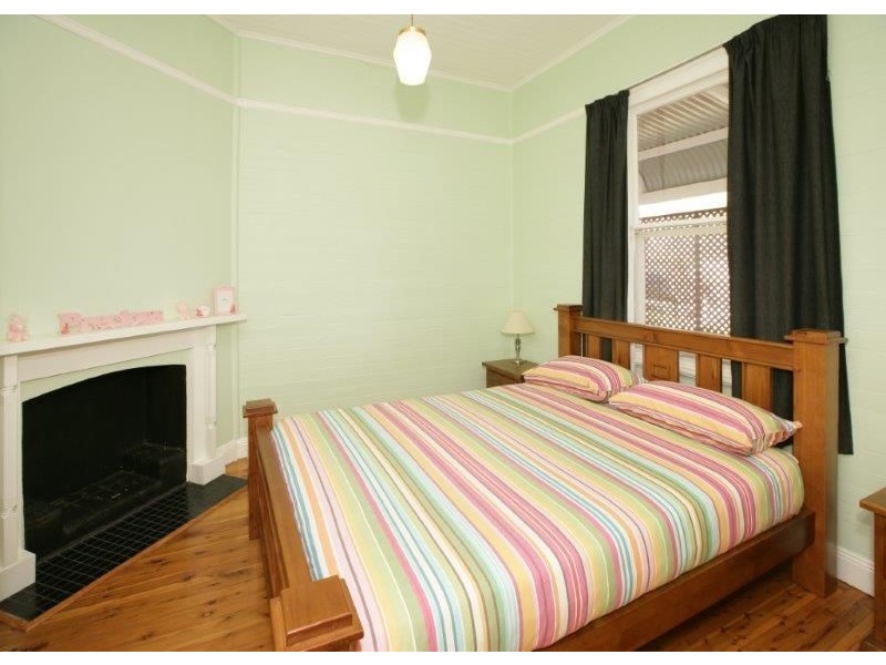 42 Hill St, Junee NSW 2663