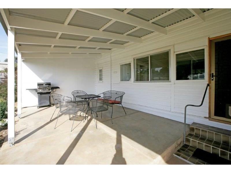 42 Hill St, Junee NSW 2663