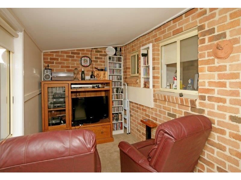 58 Bolton St, Junee NSW 2663