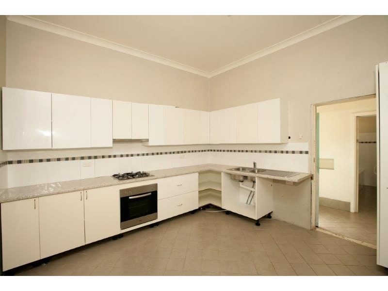 15 Percy St, Junee NSW 2663