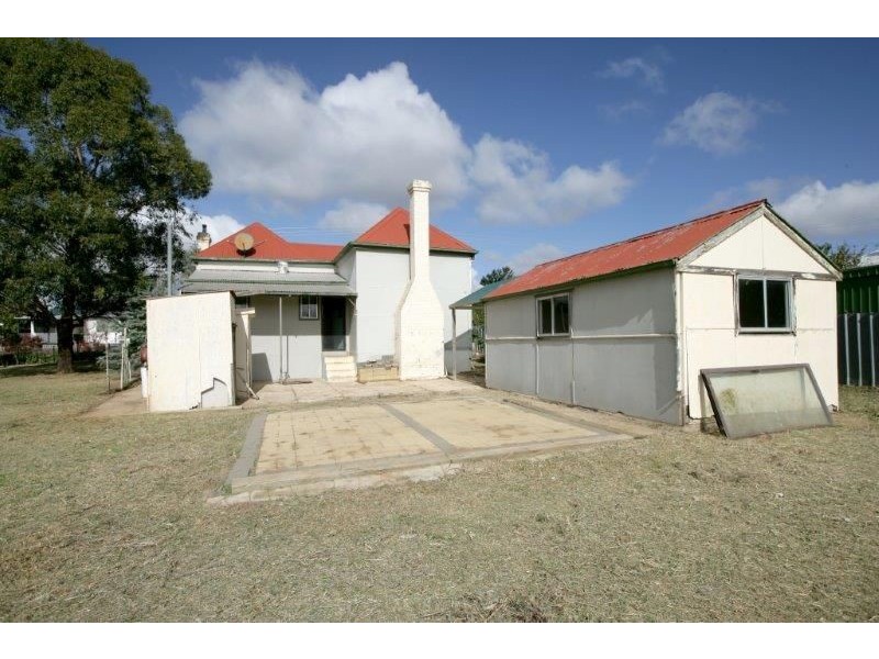 15 Percy St, Junee NSW 2663