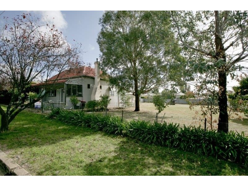 15 Percy St, Junee NSW 2663