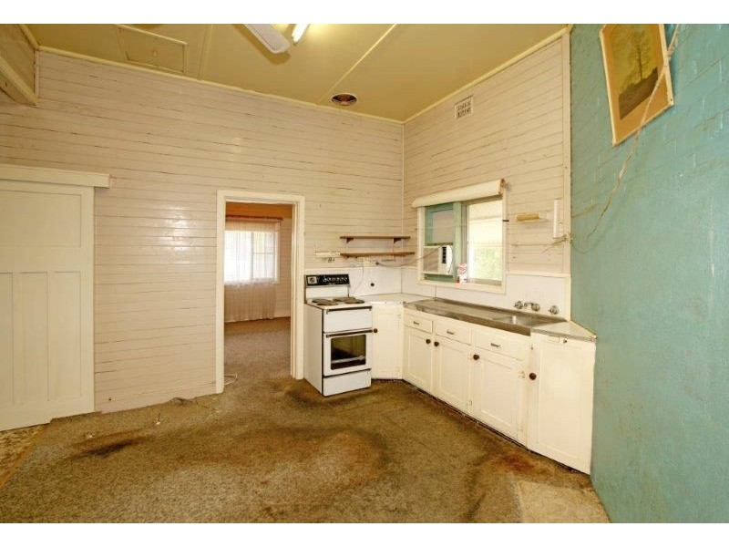 53 Regent St, Junee NSW 2663