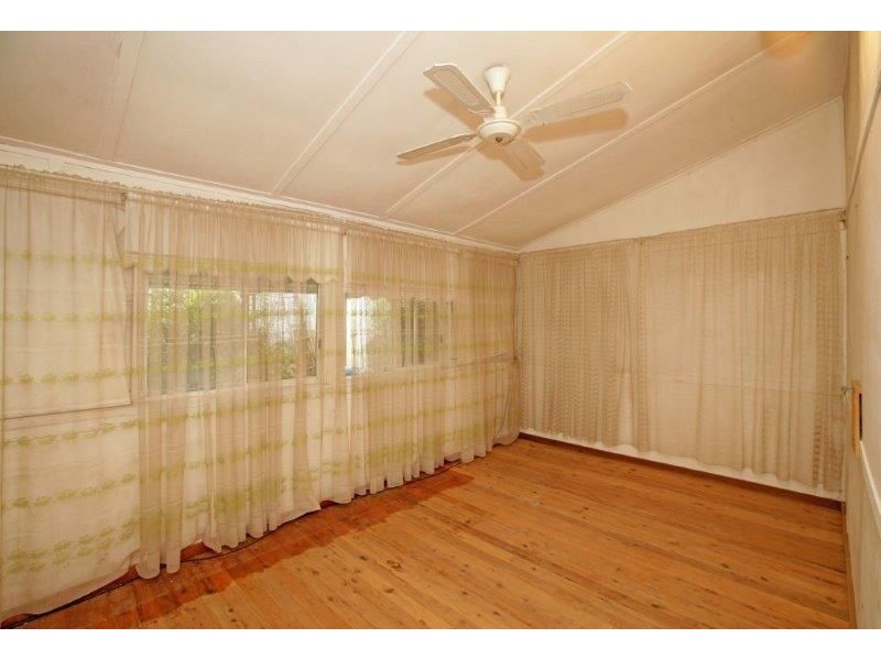 53 Regent St, Junee NSW 2663