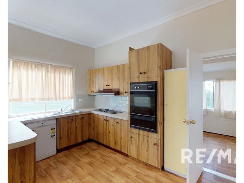 26 Fitzroy St, Junee NSW 2663