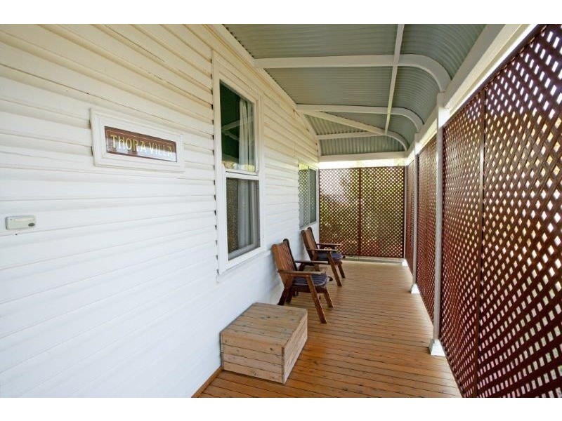 42 Hill St, Junee NSW 2663