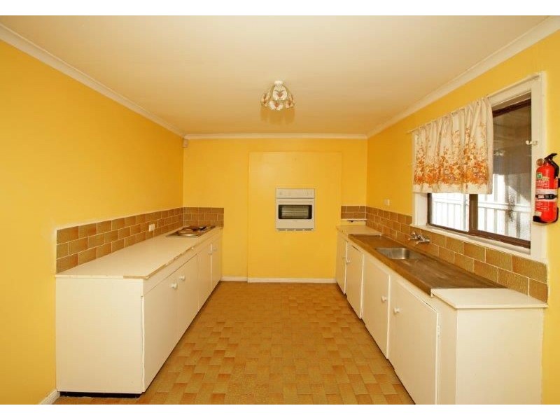 32 Ducker St, Junee NSW 2663