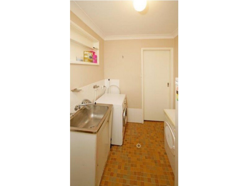 29 Hammond St, Junee NSW 2663