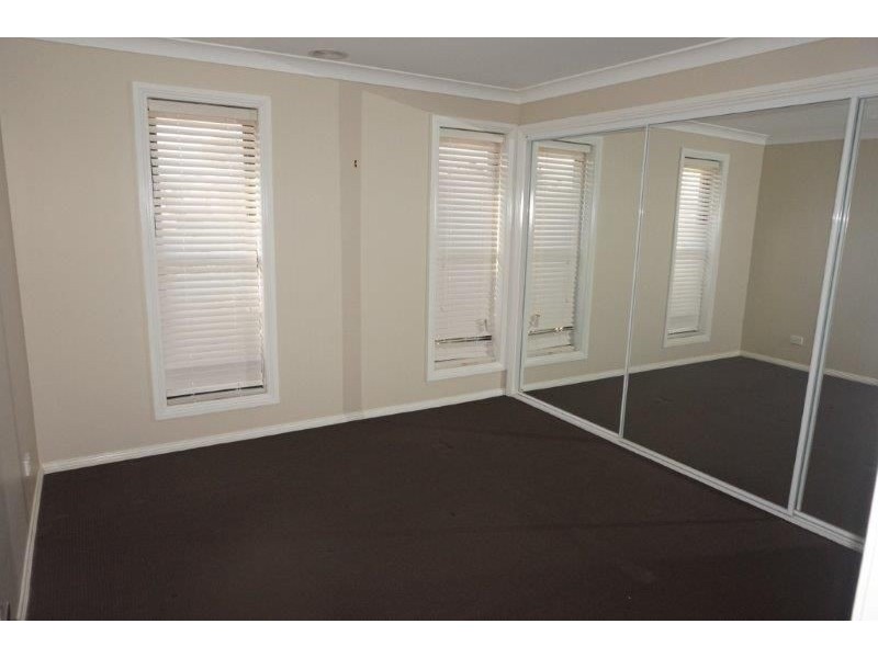 36 Loughan Rd, Junee NSW 2663