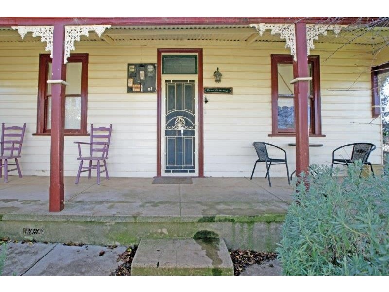 17 Thomas St, Junee NSW 2663