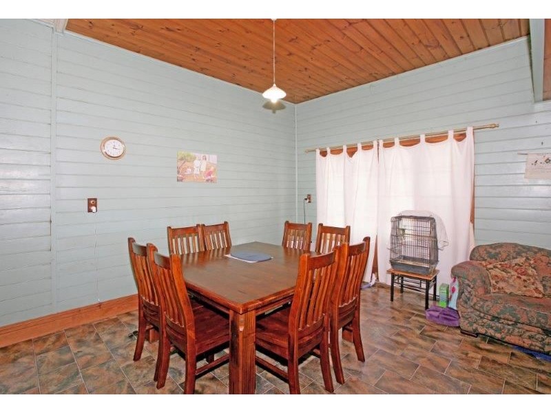 17 Thomas St, Junee NSW 2663