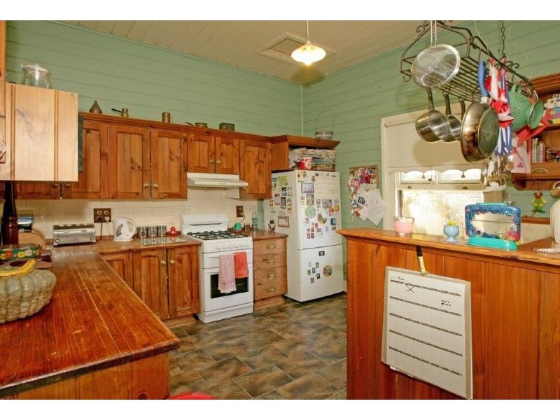 17 Thomas St, Junee NSW 2663